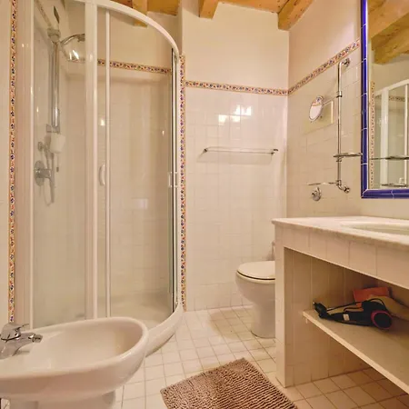 Welcome Traveller Bernardo House Daire Garda (Verona)