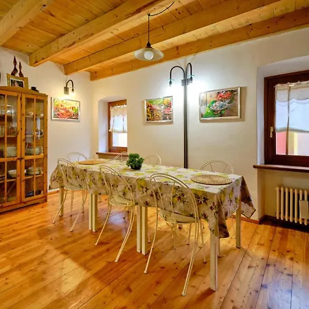 Welcome Traveller Bernardo House