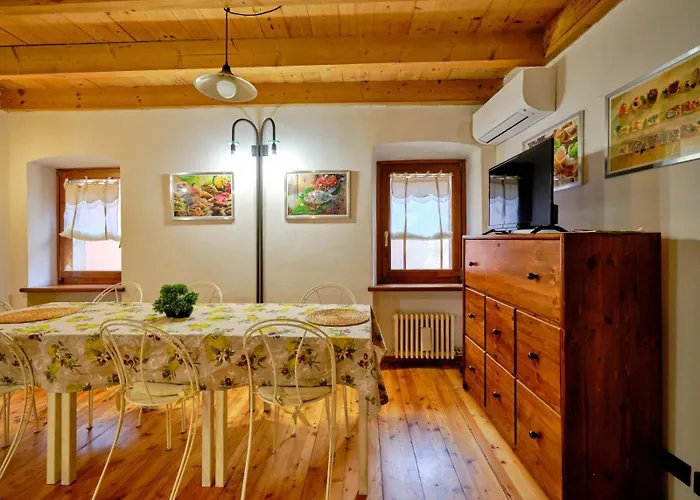 Welcome Traveller Bernardo House