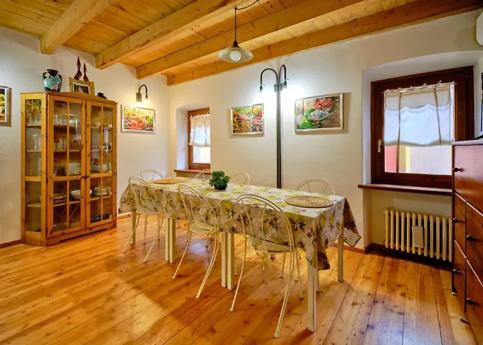 Welcome Traveller Bernardo House