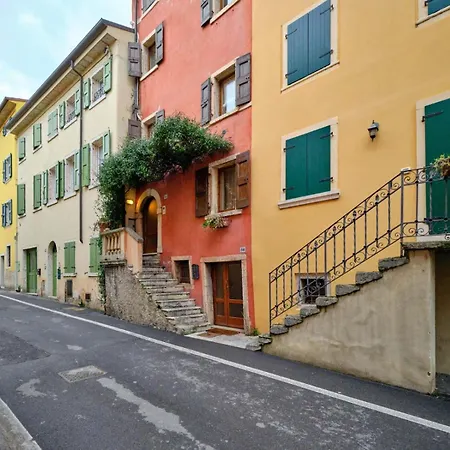 Welcome Traveller Bernardo House Garda (Verona)